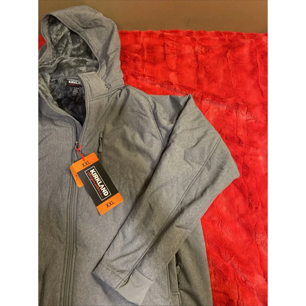 Kirkland Signature Men's Fleece‎ Lined Soft shell Jacket With Hood Size XXL